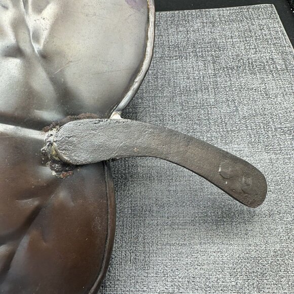 Large Metal Display Tray Lily Pad & Frog Wood Feet Centerpiece 16" Vintage Decor - Picture 5 of 16